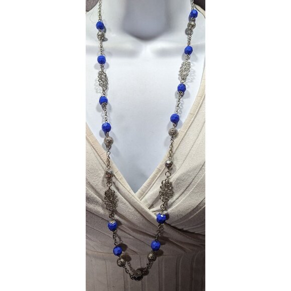 Floral Blue And Silver Tone Beaded Necklace - Picture 4 of 6